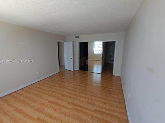 3 of 28 - 2780 Ne 183rd St 1402, Aventura, FL