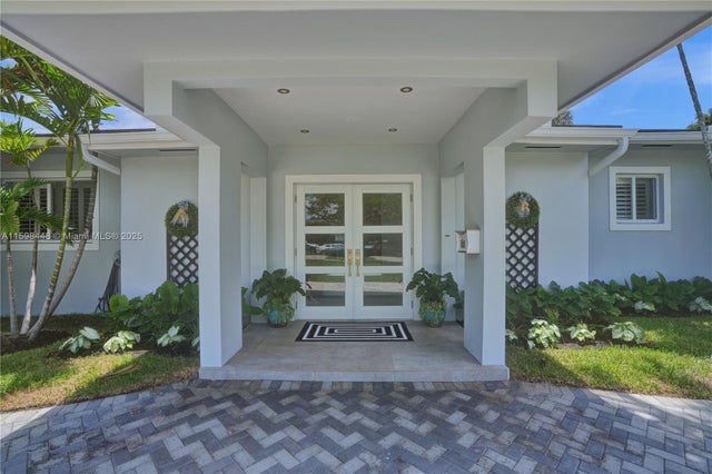 3 of 46 - 4705 Granada Blvd, Coral Gables, FL