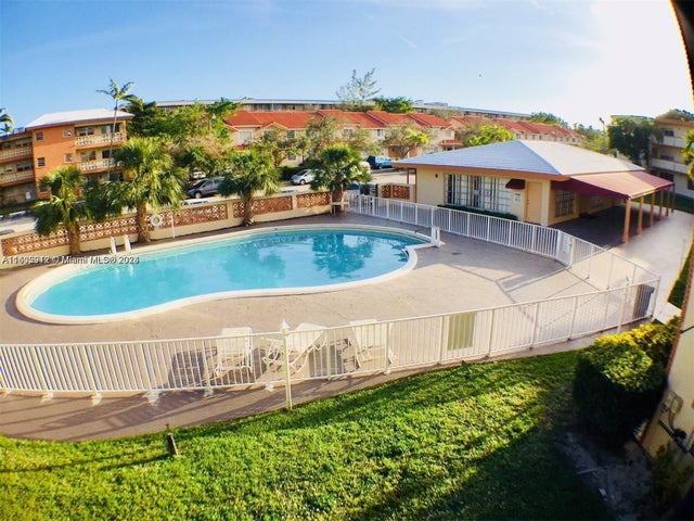 1 of 28 - 11855 Ne 19th Dr 1, North Miami, FL