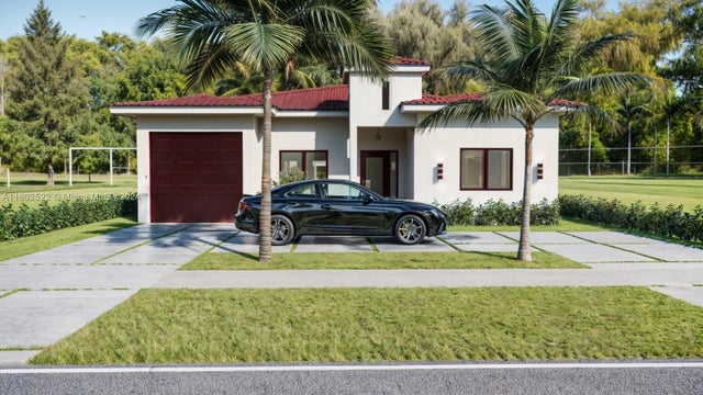 4 of 6 - 904 Ne 5th Ave, Homestead, FL