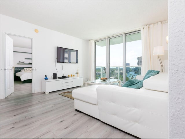 5 of 41 - 3901 S Ocean Dr 10p, Hollywood, FL