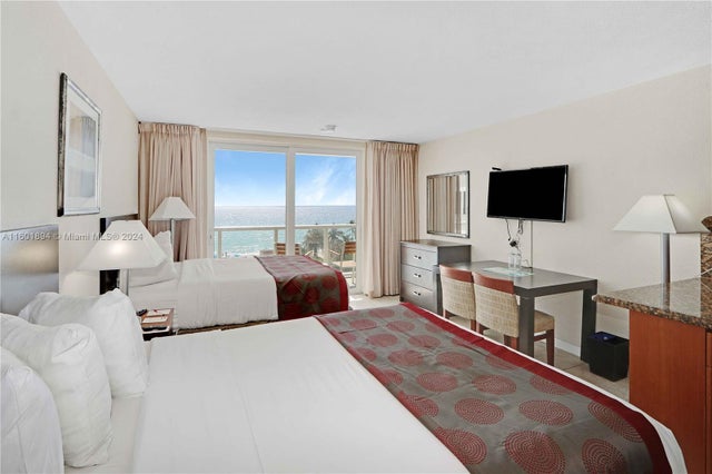 3 of 25 - 19201 Collins Ave 447, Sunny Isles Beach, FL