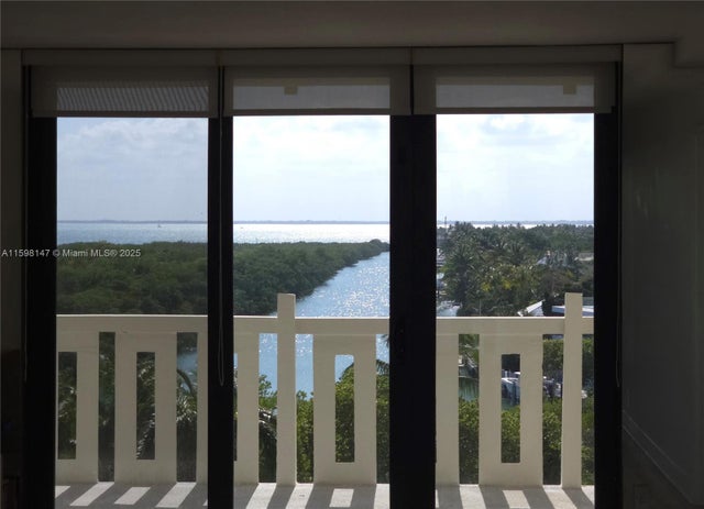 1 of 31 - 1121 Crandon Blvd D604, Key Biscayne, FL