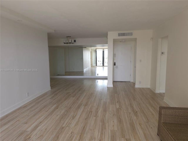 3 of 31 - 1121 Crandon Blvd D604, Key Biscayne, FL