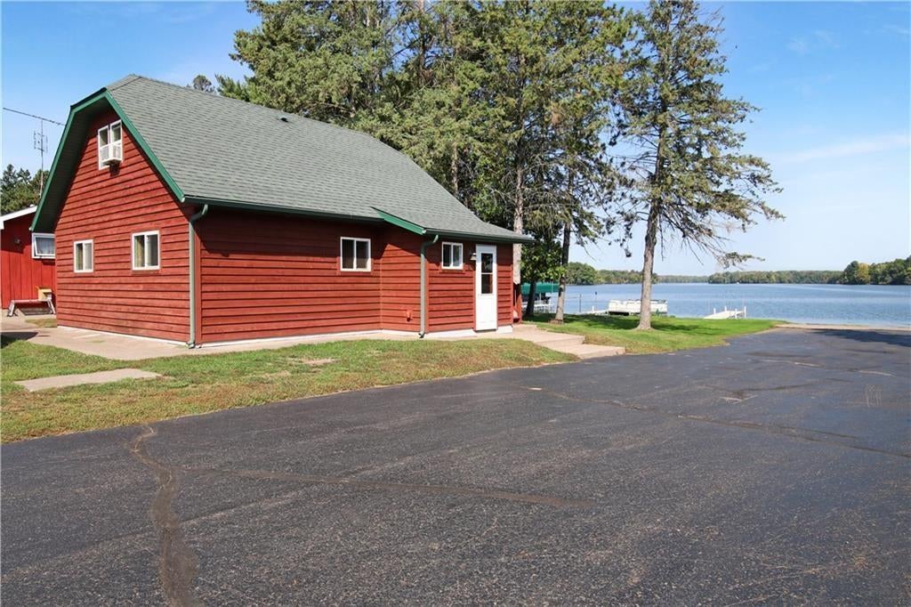 26064 County Highway M, MLS 1582862