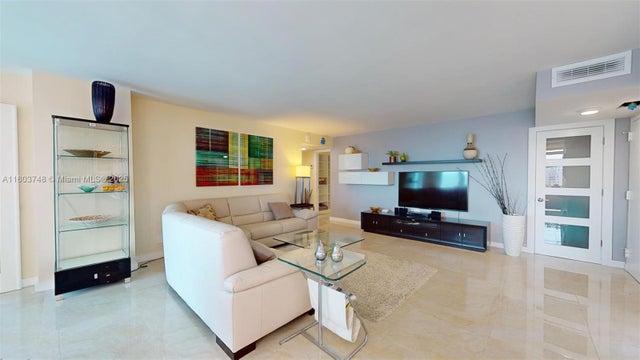 1912 S Ocean Dr 12c, Hallandale Beach