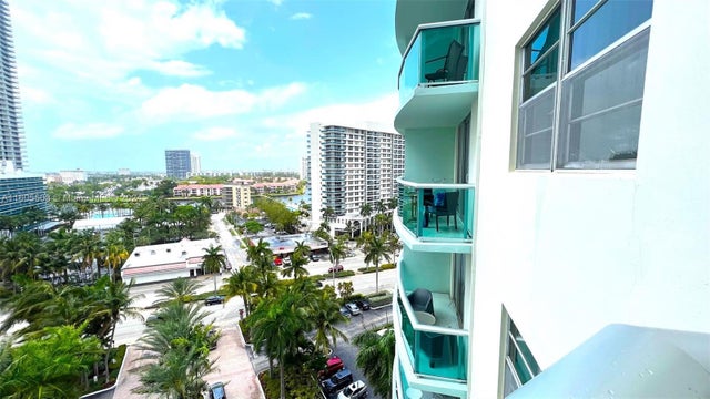 3 of 17 - 3901 S Ocean Dr 11s, Hollywood, FL