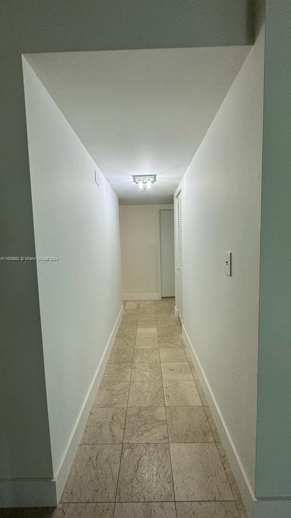 4 of 14 - 919 Hillcrest Dr 201, Hollywood, FL
