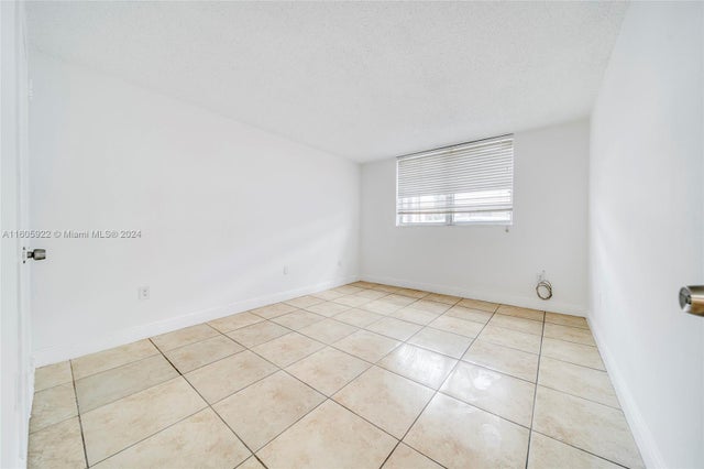 5 of 16 - 1805 Sans Souci Blvd 122, North Miami, FL