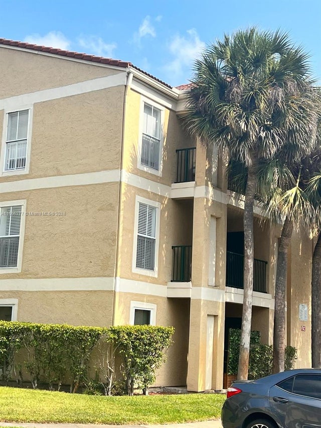 1 of 32 - 733 Riverside Dr 1236, Coral Springs, FL