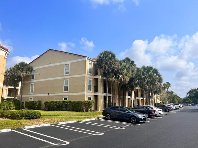 2 of 32 - 733 Riverside Dr 1236, Coral Springs, FL