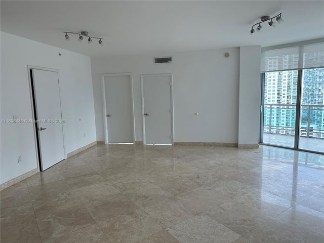 1 of 32 - 350 S Miami Ave 2302, Miami, FL