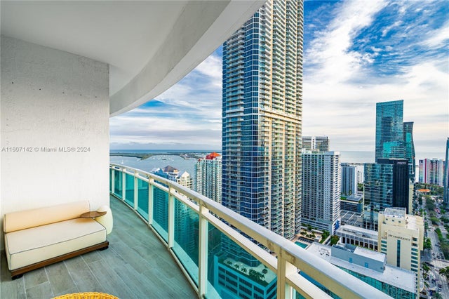 1 of 32 - 951 Brickell Ave Ph4111, Miami, FL