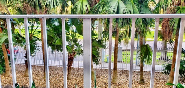 3 of 14 - 2350 Ne 135th St 212, North Miami, FL