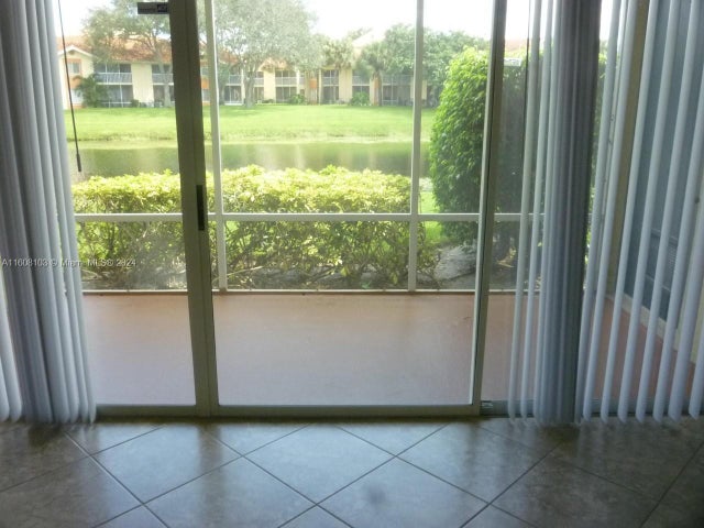 1 of 19 - 4102 Glenmoor Dr 4102, West Palm Beach, FL
