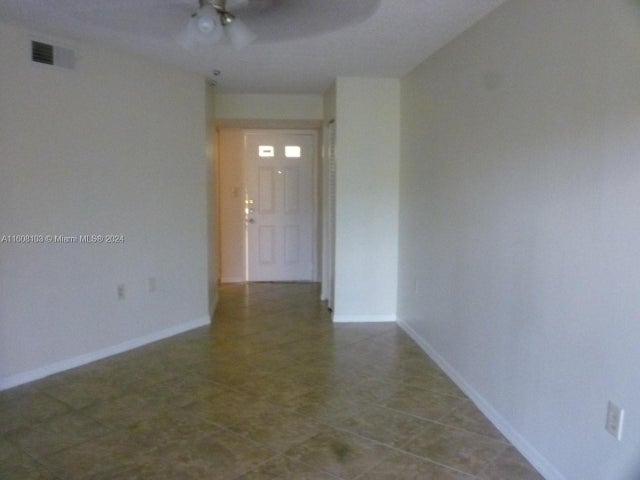 3 of 19 - 4102 Glenmoor Dr 4102, West Palm Beach, FL