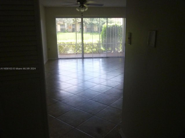 5 of 19 - 4102 Glenmoor Dr 4102, West Palm Beach, FL