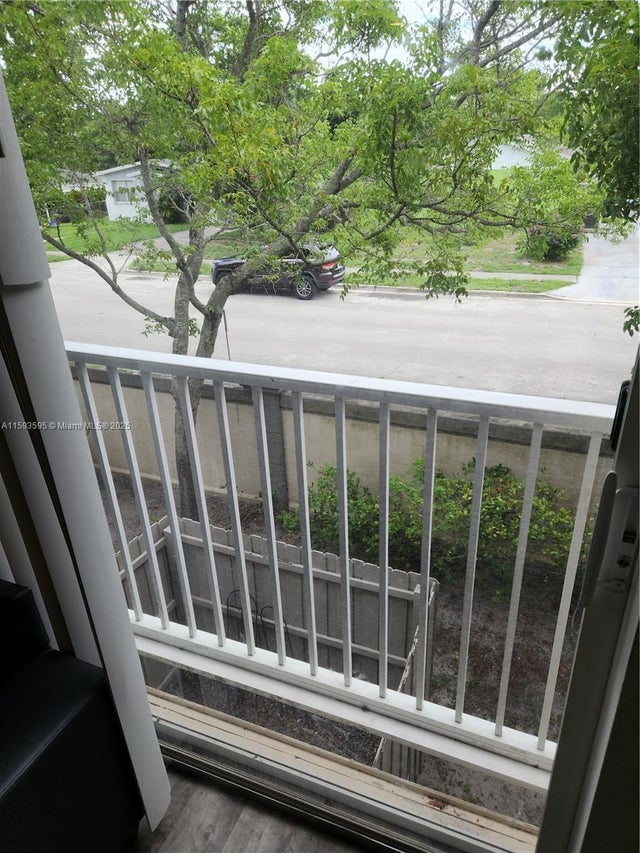 5 of 49 - 1945 Marsh Harbor Dr 1945, Riviera Beach, FL