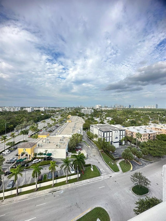 2 of 17 - 13499 Biscayne Blvd 1209, North Miami, FL