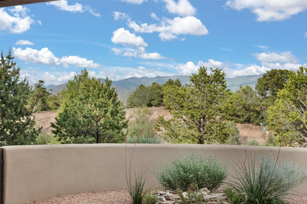 3056 Monte Sereno, Santa Fe Property Listing MLS® 202402389