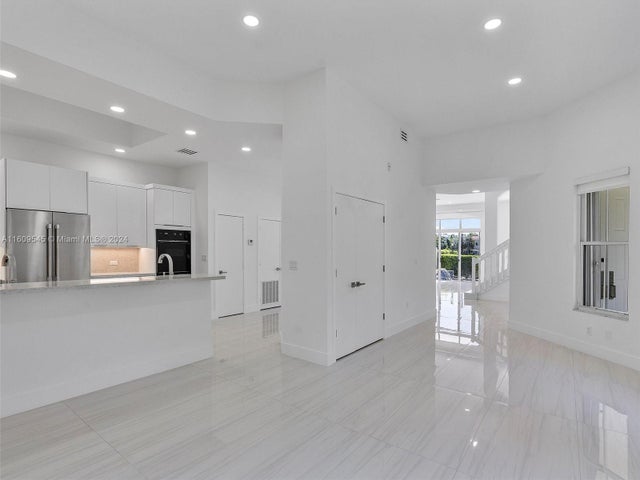 5 of 55 - 21301 Ne 38th Ave 58, Aventura, FL