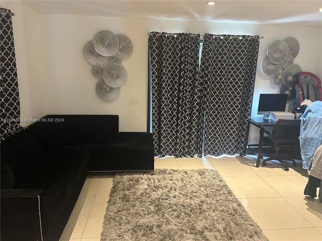4 of 24 - 1275 Nw 117th St, Miami, FL