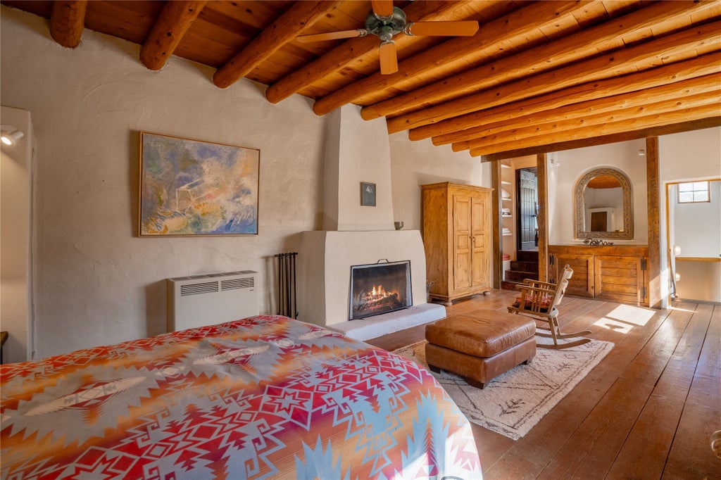 640 Camino De La Luz, Santa Fe Property Listing MLS® 202402512
