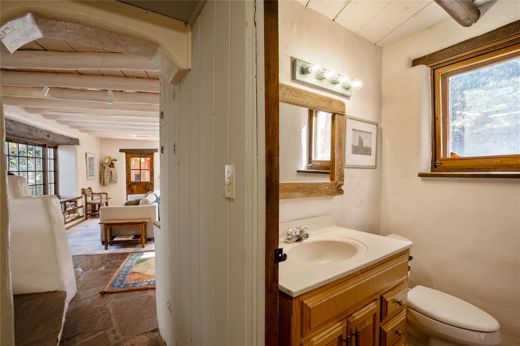 640 Camino De La Luz, Santa Fe Property Listing MLS® 202402512