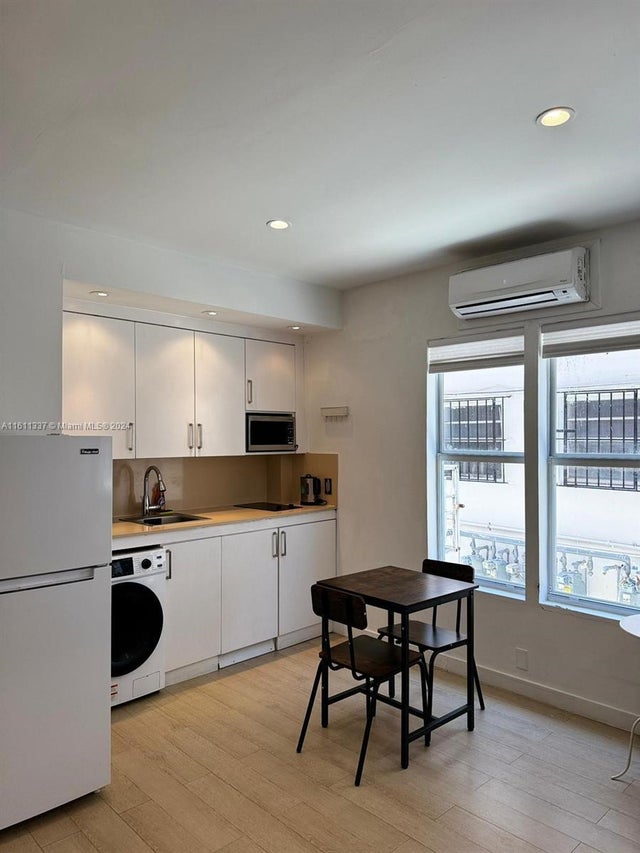 1 of 11 - 642 Michigan Ave 6, Miami Beach, FL