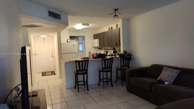 4 of 8 - 7925 S Colony Cir S 210, Tamarac, FL