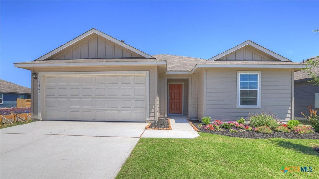 1061 Argonne Forest, Seguin