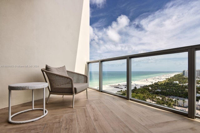2 of 11 - 2201 Collins Ave 1718, Miami Beach, FL
