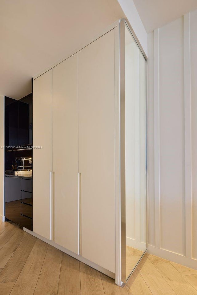 5 of 11 - 2201 Collins Ave 1718, Miami Beach, FL