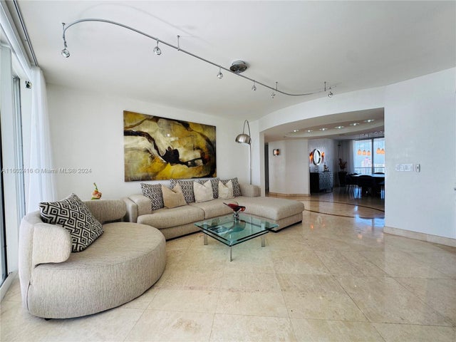 5 of 35 - 19111 Collins Ave 2904, Sunny Isles Beach, FL