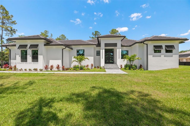 1 of 43 - 1587 W Golden Gate Blvd, Naples, FL