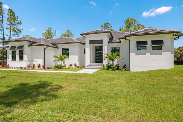 2 of 43 - 1587 W Golden Gate Blvd, Naples, FL