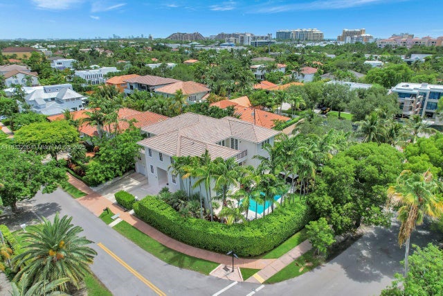 3 of 23 - 797 Ridgewood Rd, Key Biscayne, FL