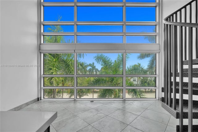 1 of 37 - 421 Meridian Ave 16, Miami Beach, FL