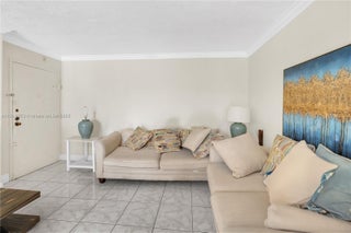 Photo of Listing #A11614973