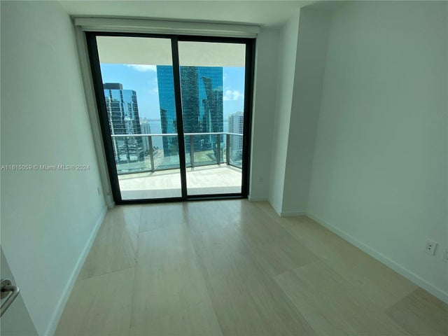 5 of 33 - 1300 S Miami Ave 2405, Miami, FL