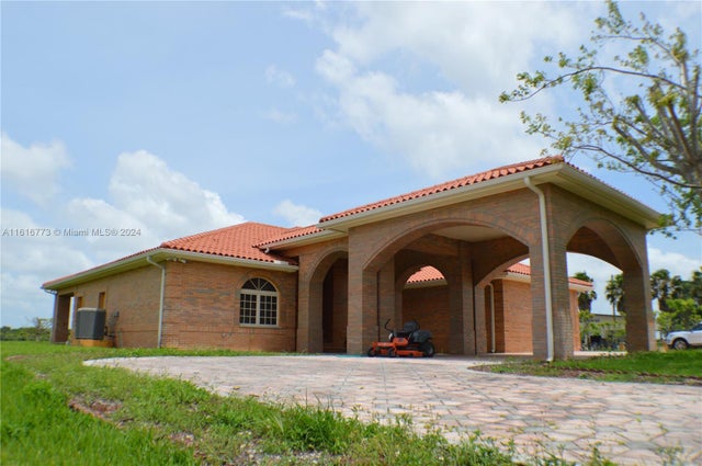 1 of 30 - 31002 Sw 212th Ave, Homestead, FL