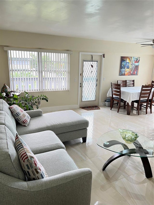 2 of 36 - 155 Suffolk D D, Boca Raton, FL