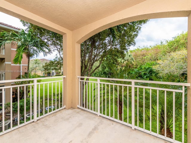 1 of 25 - 6492 Emerald Dunes Dr 206, West Palm Beach, FL