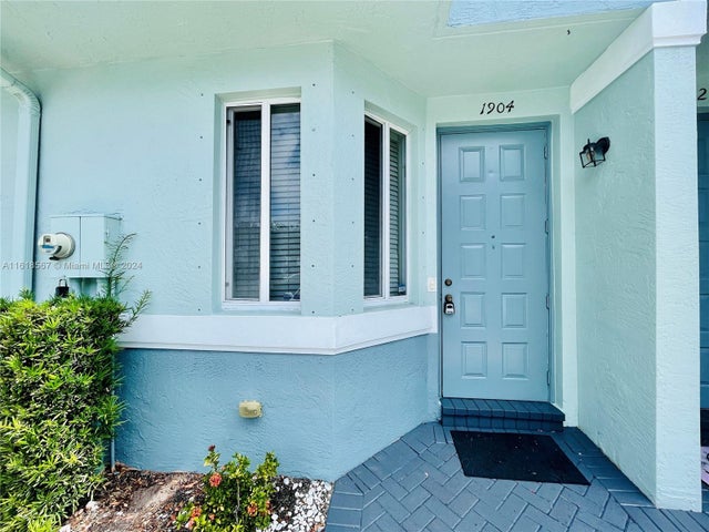 3 of 24 - 1904 Alamanda Way 1904, Riviera Beach, FL