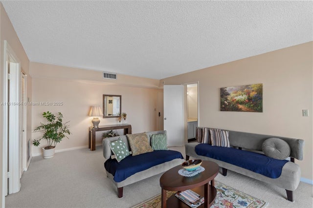 3 of 46 - 18181 Ne 31st Ct 2202, Aventura, FL