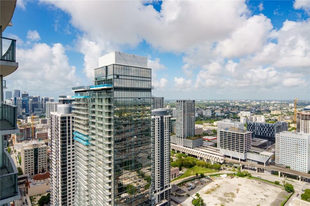 5 of 42 - 851 Ne 1st Ave 4406, Miami, FL
