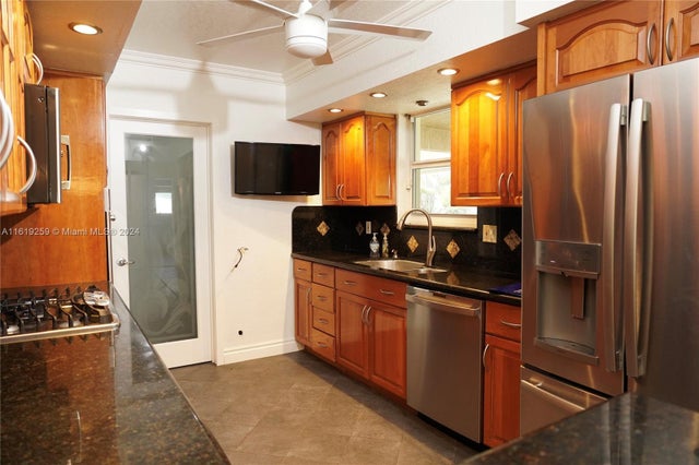 5 of 29 - 4205 Mckinley St, Hollywood, FL