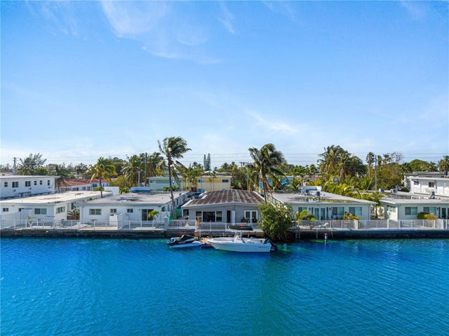 2 of 16 - 8221 Crespi Blvd, Miami Beach, FL