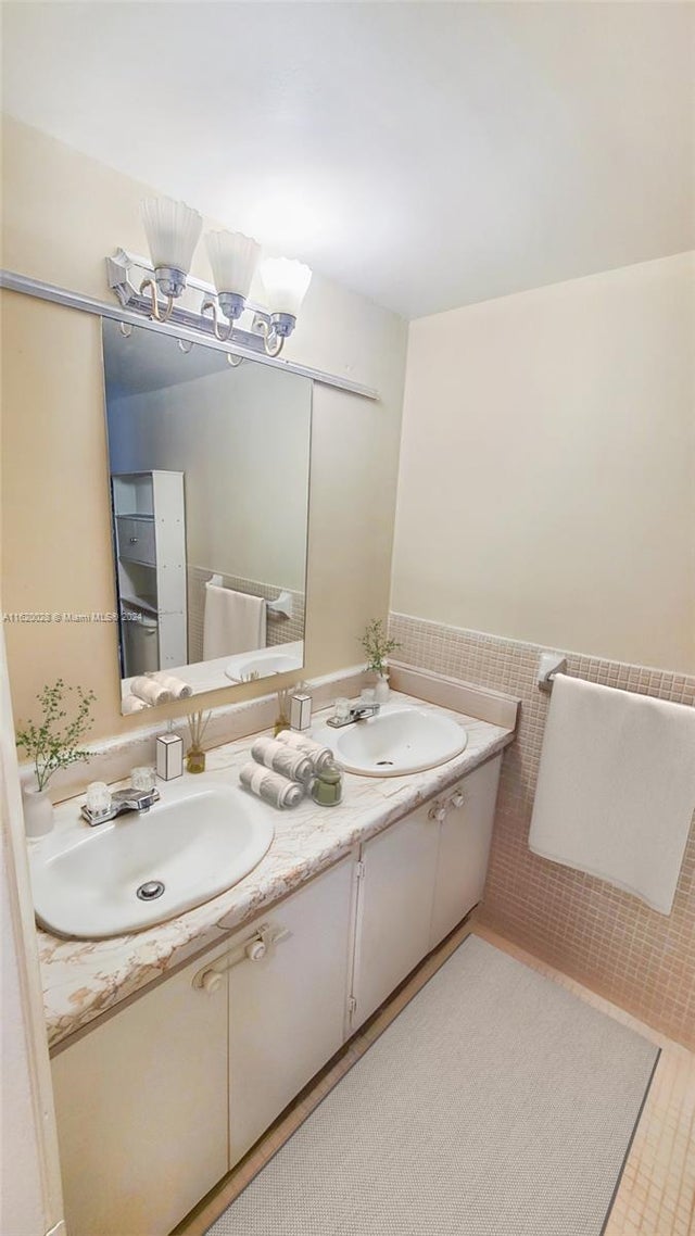 5 of 7 - 7410 Sw 82nd St K211, Miami, FL