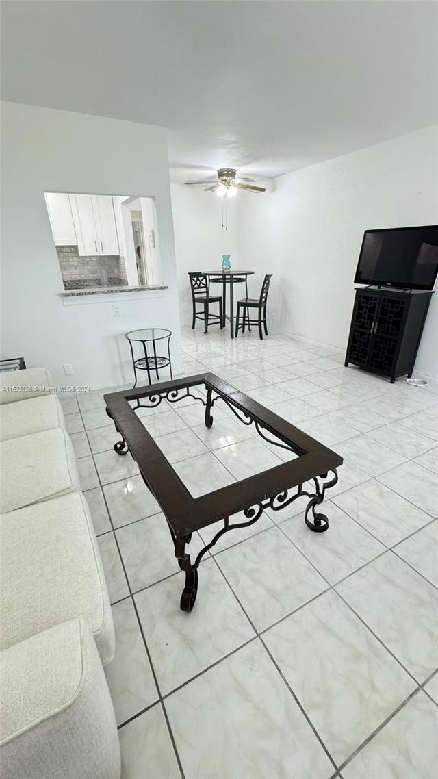5 of 37 - 163 Coventry G 163, West Palm Beach, FL